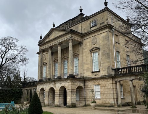 ブリジャートン家のロケ地、イギリスの歴史的な街、バース