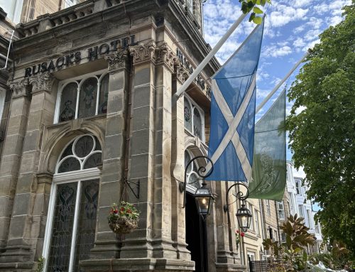 風が強くて寒いはずなのに、頑張る町 -St Andrews-